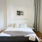 Nicely Tiled Apt Beirut 4Br