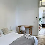 Nicely Tiled Apt Beirut 4Br