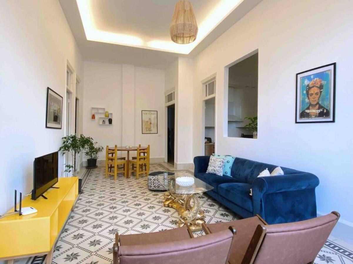 Nicely Tiled 4br